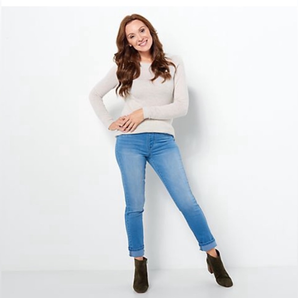 Gently Worn Laurie Felt Silky Denim Skinny Pull-On Jeans. Vintage Wash 3XP
